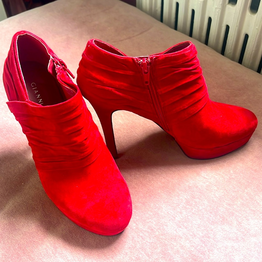 Gianni Bini 6.5 Red Zip High Heel Ankle Platform Boots Booties